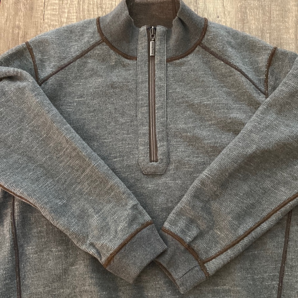 Tommy Bahama Mens XL long sleeve half zipped pull over